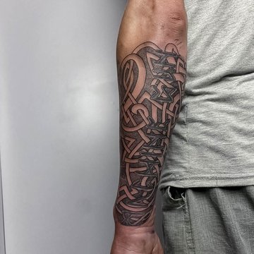 männer unterarm tattoos